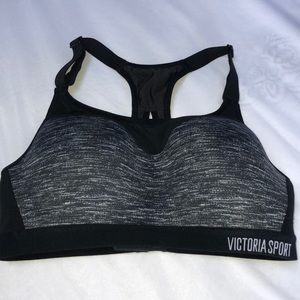 VS Sports Bra